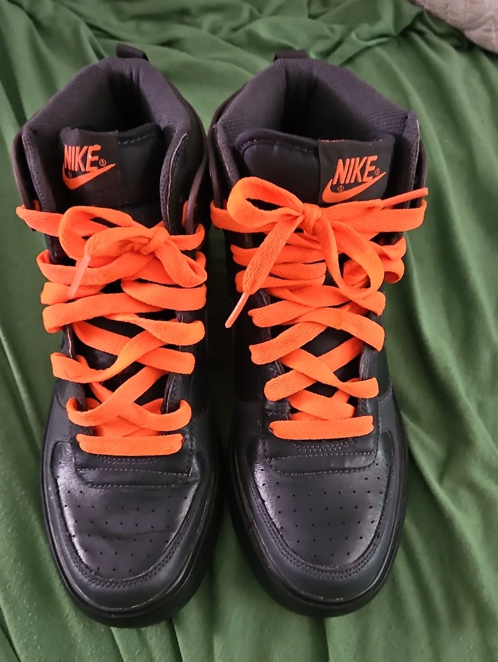 Nike Black Leather HIGH TOPS Killer Shape Worn Once Inside..Men Size 9
